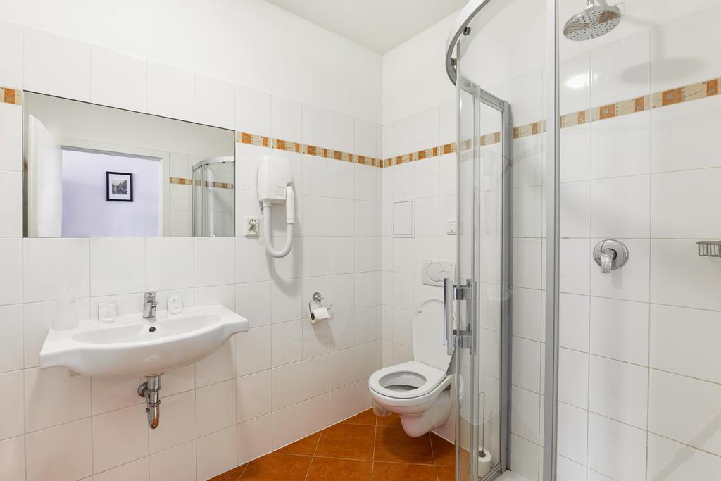 Hotel U Salzmannu Plzen Ruang foto